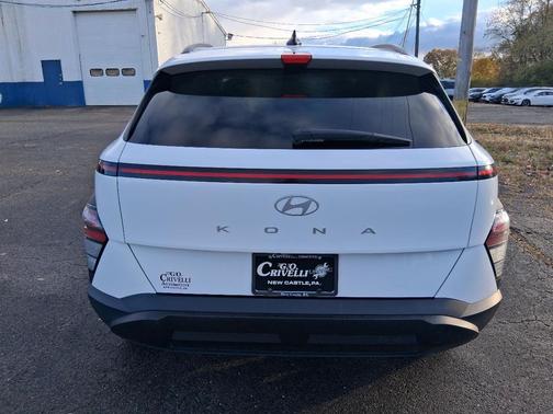 2024 Hyundai KONA SEL