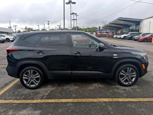 2021 Kia Seltos LX