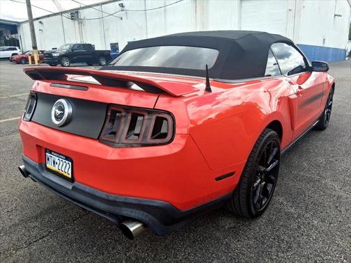 2011 Ford Mustang GT Premium