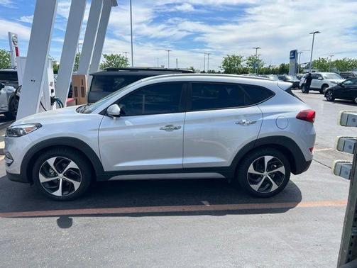 Molten Silver 2018 Hyundai TUCSON Limited