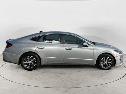 2023 Hyundai SONATA Hybrid Blue