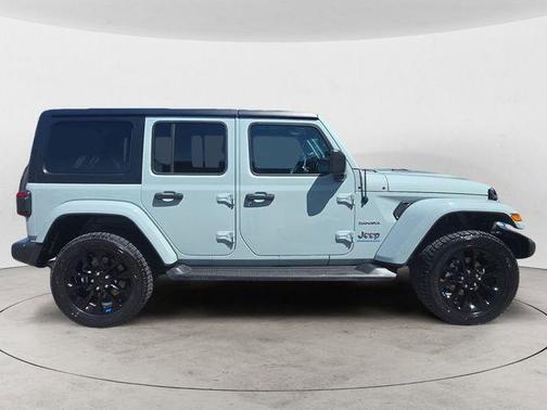 Earl Clearcoat 2023 Jeep Wrangler 4xe Sahara
