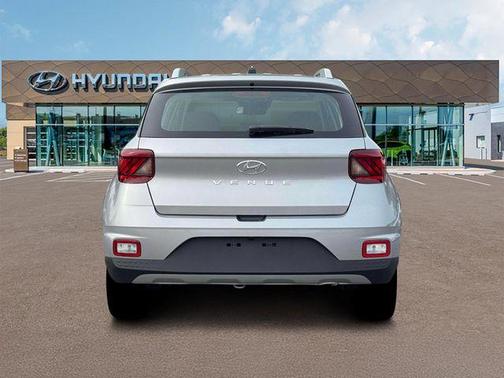 Shimmering Silver 2026 Hyundai VENUE SEL
