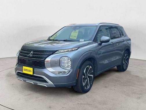 2022 Mitsubishi Outlander SEL