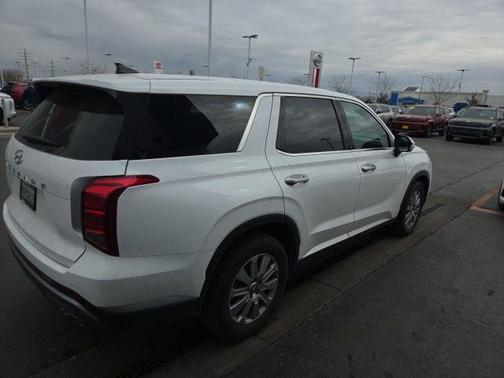 2025 Hyundai PALISADE SE