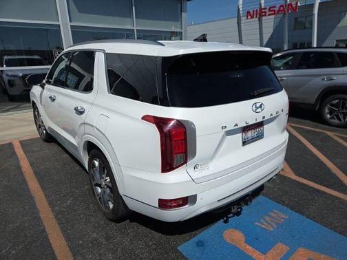 White 2021 Hyundai PALISADE Limited
