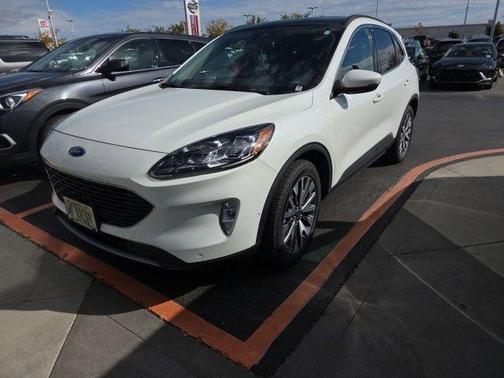 2020 Ford Escape Titanium Hybrid
