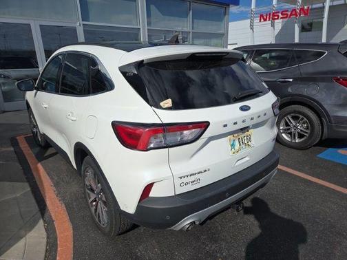 2020 Ford Escape Titanium Hybrid