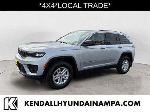 2022 Jeep Grand Cherokee Laredo