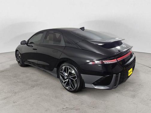 2023 Hyundai IONIQ 6 SEL