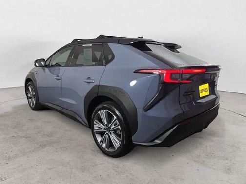 2025 Subaru Solterra Touring