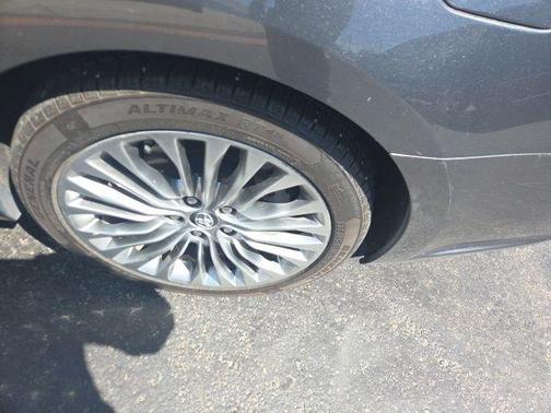 Magnetic Gray Metallic 2016 Toyota Avalon Limited