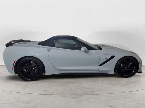 Ceramic White 2019 Chevrolet Corvette Stingray