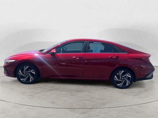 Red 2025 Hyundai ELANTRA SEL Convenience