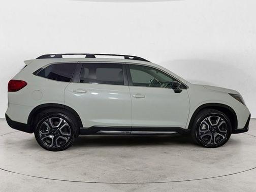 Crystal White Pearl 2024 Subaru Ascent Limited