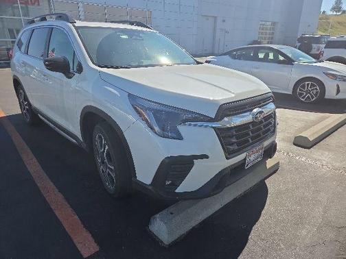 Crystal White Pearl 2024 Subaru Ascent Limited