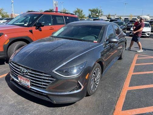 2022 Hyundai SONATA Hybrid Limited