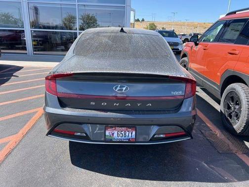 2022 Hyundai SONATA Hybrid Limited