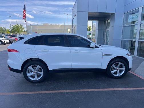 Polaris White 2017 Jaguar F-PACE 20d Premium