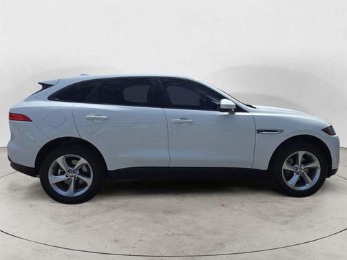 Polaris White 2017 Jaguar F-PACE 20d Premium