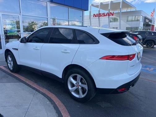 Polaris White 2017 Jaguar F-PACE 20d Premium