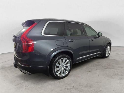 2017 Volvo XC90 T6 Inscription
