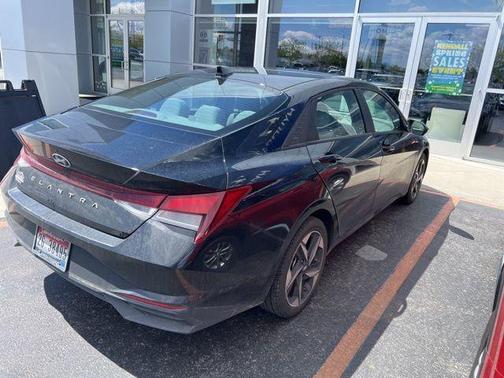 Phantom Black 2023 Hyundai ELANTRA SEL