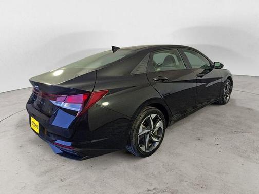 Phantom Black 2023 Hyundai ELANTRA SEL