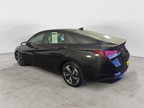 Phantom Black 2023 Hyundai ELANTRA SEL