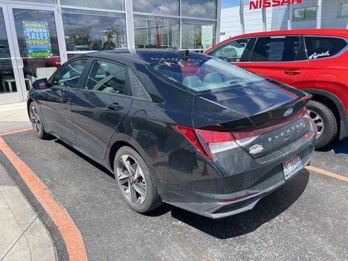 Phantom Black 2023 Hyundai ELANTRA SEL