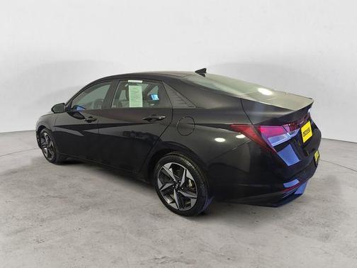 Phantom Black 2023 Hyundai ELANTRA SEL