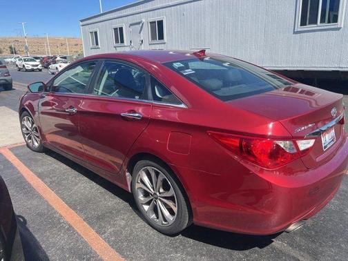 Sparkling Ruby Mica 2013 Hyundai SONATA SE 2.0T