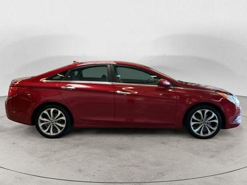 Sparkling Ruby Mica 2013 Hyundai SONATA SE 2.0T