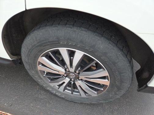 2019 Nissan Pathfinder SV