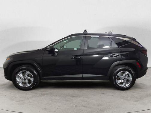 Black Pearl 2024 Hyundai TUCSON SEL