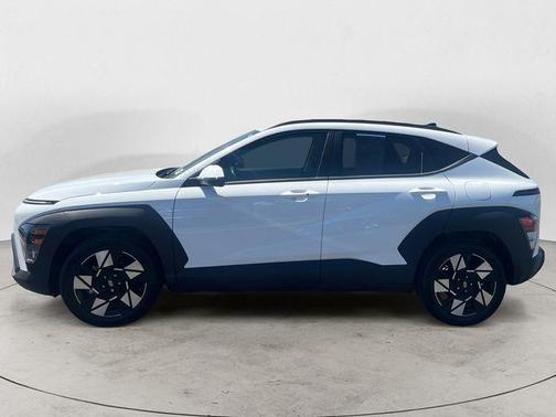 White 2024 Hyundai KONA SEL