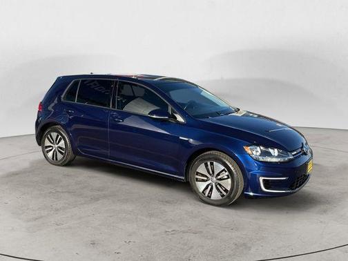 2019 Volkswagen e-Golf SE