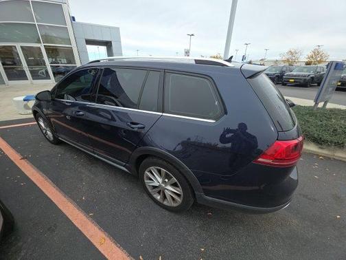 2017 Volkswagen Golf Alltrack TSI SE