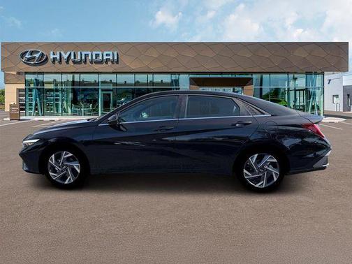 2026 Hyundai ELANTRA HEV Limited