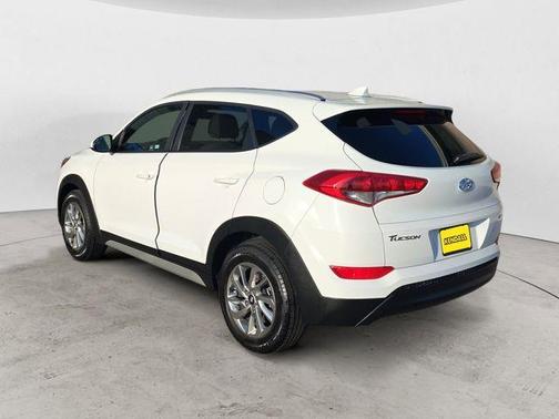Dazzling White 2018 Hyundai TUCSON SEL