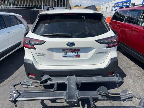 Crystal White Pearl 2024 Subaru Outback Premium