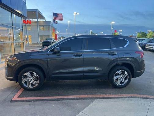 Gray 2022 Hyundai SANTA FE SE