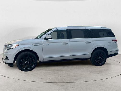 2024 Lincoln Navigator L Reserve