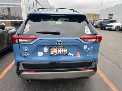 2024 Toyota RAV4 Hybrid SE