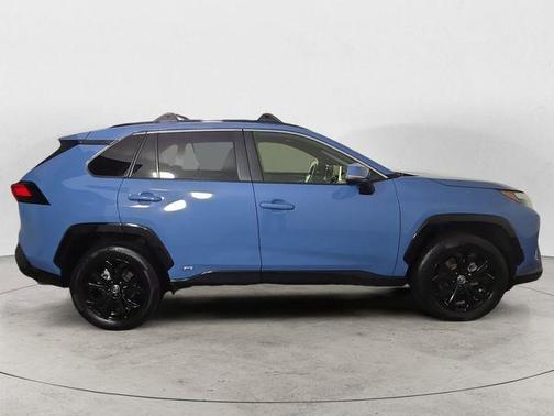 2024 Toyota RAV4 Hybrid SE