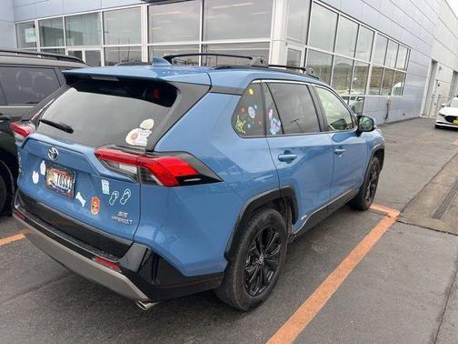 2024 Toyota RAV4 Hybrid SE