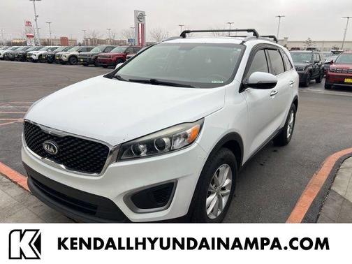 2016 Kia Sorento LX
