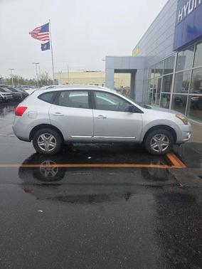 Brilliant Silver 2014 Nissan Rogue Select S