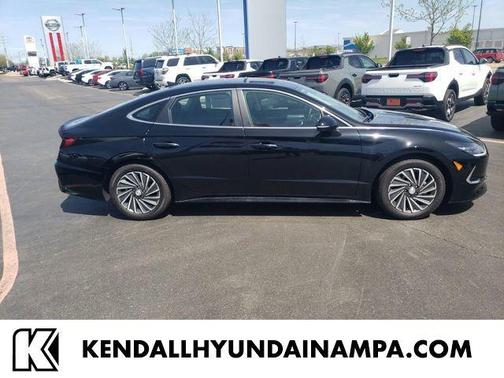 2023 Hyundai SONATA Hybrid Limited