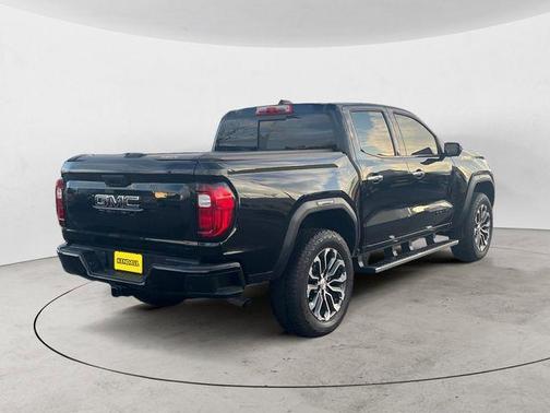 2023 GMC Canyon Denali